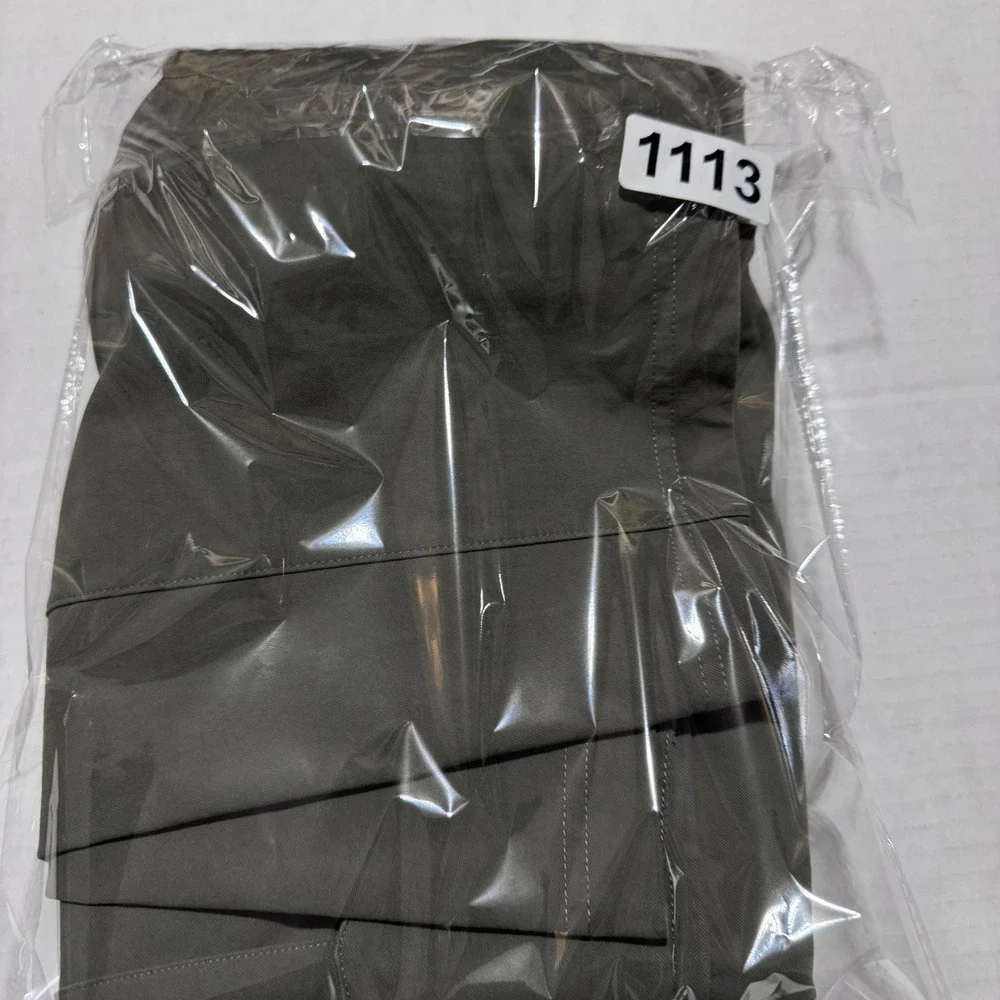 Lululemon VersaTwill Relaxed-Fit Cargo Pant Army Green Mens 38 LM5B13S NEW $148